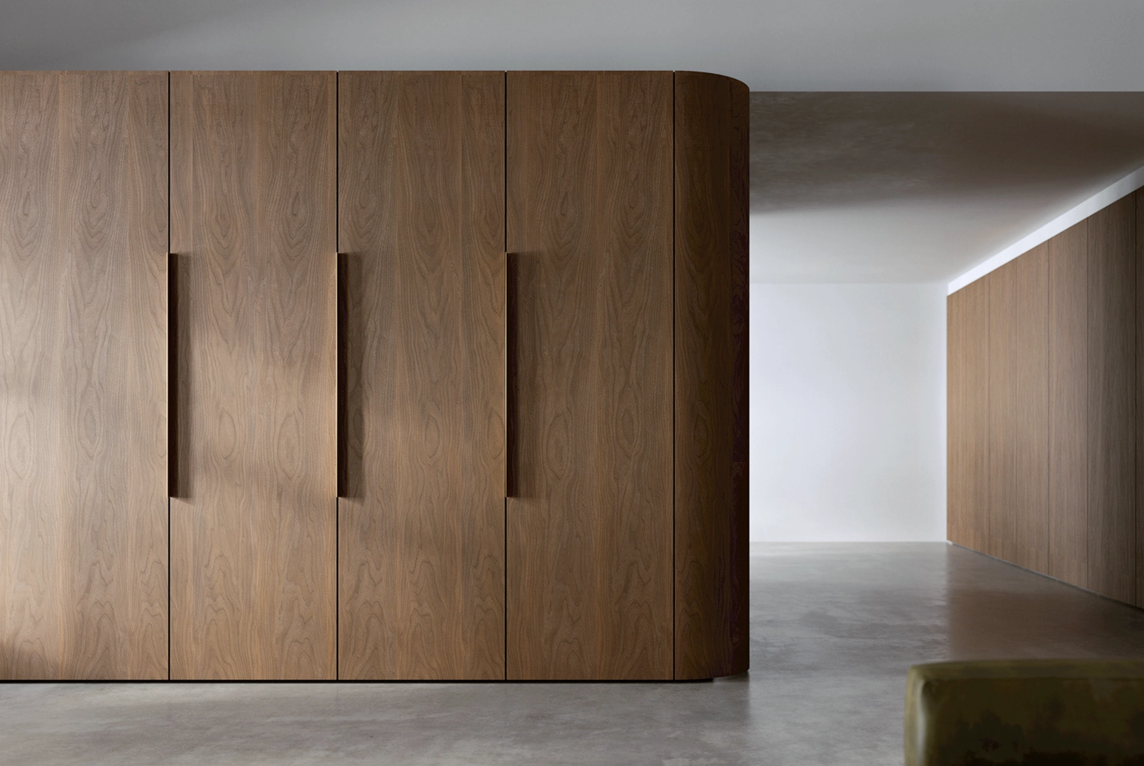 wall panel madera ambiente 4 - Todo lo que debes saber sobre los flatt panels y wall panels de Ferretti