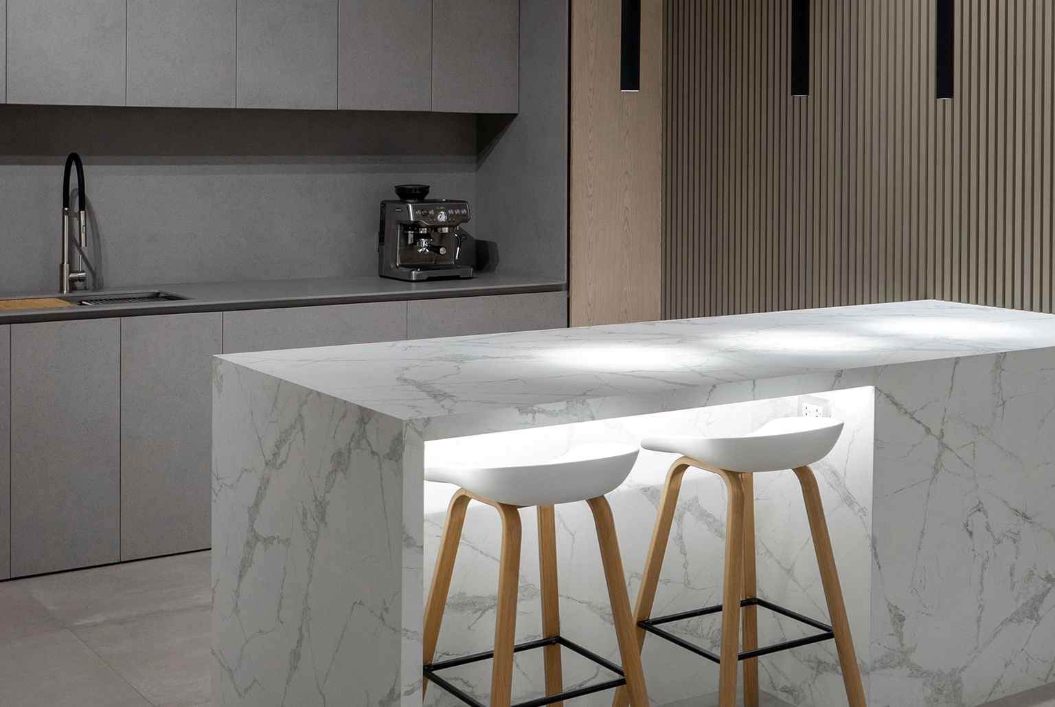 showroom ferretti acabados 6 - Ferretti: acabados exclusivos para proyectos de alto nivel