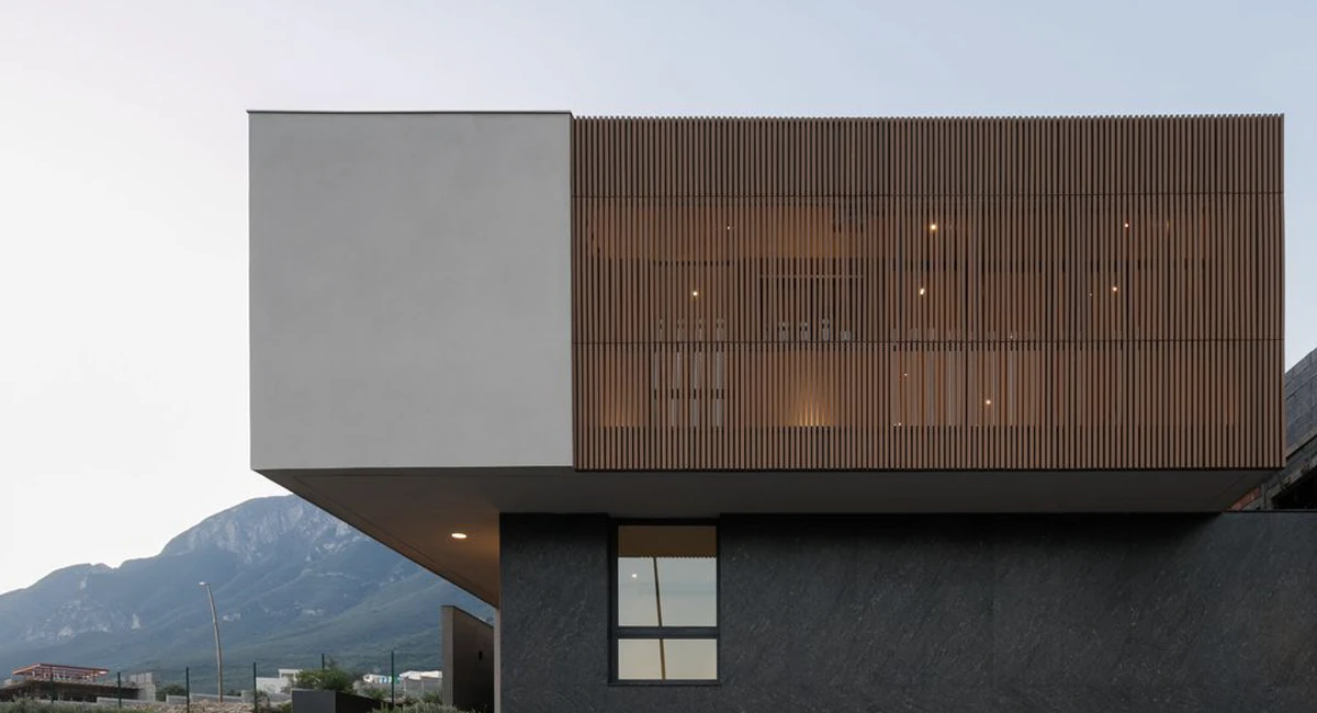 fachada listones arquitectonicos - Cómo usar listones arquitectónicos para transformar espacios con volumen y movimiento