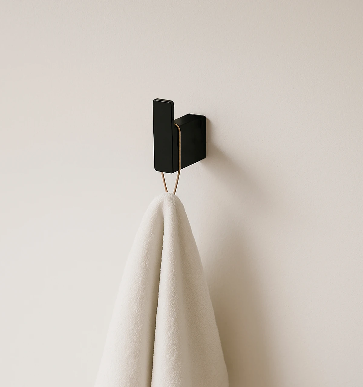 Perchero Simple Flatt Minimal Negro Ferretti
